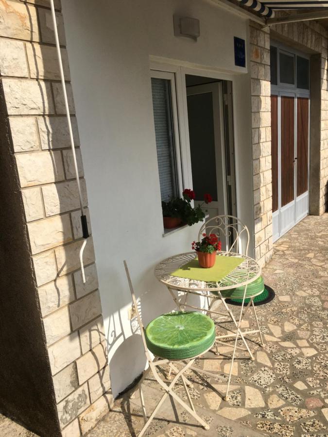 Studio Apartman Jojo Appartement Senj  Buitenkant foto