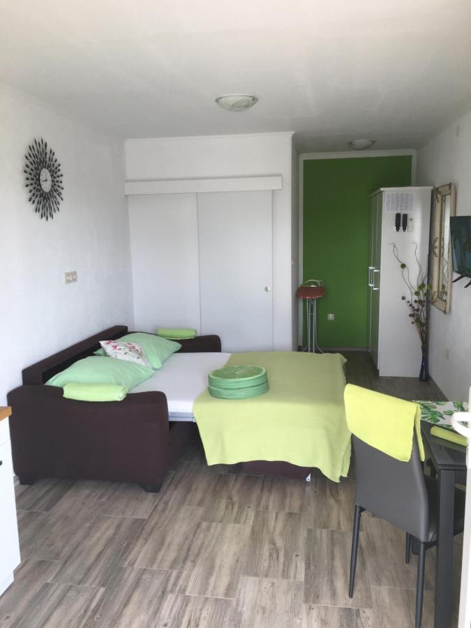 Studio Apartman Jojo Appartement Senj  Buitenkant foto